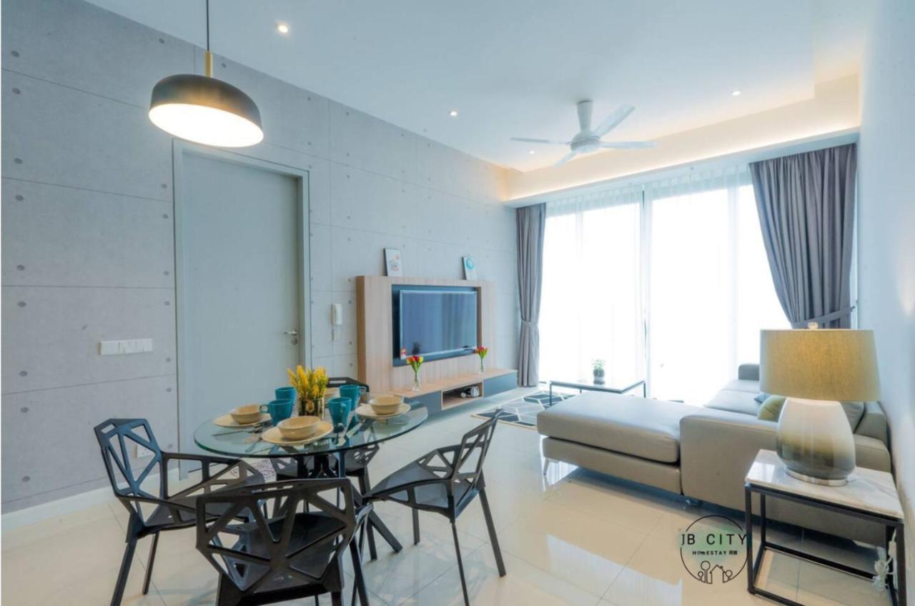 Grand Medini Suites By Rr Jbcity Nusajaya  Exteriör bild